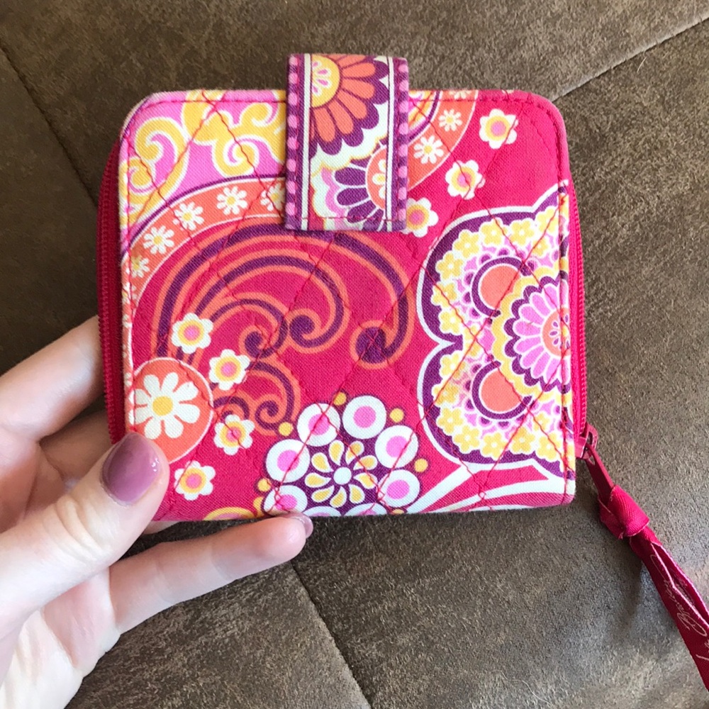 Vera Bradley raspberry fizz wallet